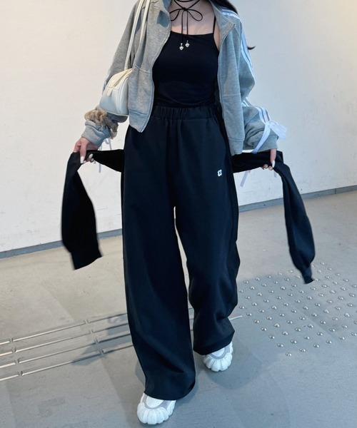 nemne store(ネンネストア)の「《Delfy》袖リボントラックジャケット(スウェット・レディース・ブラウン系/ブラック/グレー/ボルドー/ライトグレー・フリー)」の15枚目の写真