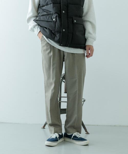 ITEMS URBANRESEARCH（アイテムズ アーバンリサーチ）の「ガンクラブチェック テーパードパンツ（その他パンツ・メンズ・ブラック/ベージュ/ブラウン・MEDIUM/LARGE）」の5枚目の写真