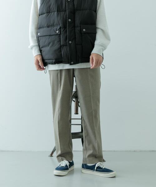 ITEMS URBANRESEARCH（アイテムズ アーバンリサーチ）の「ガンクラブチェック テーパードパンツ（その他パンツ・メンズ・ブラック/ベージュ/ブラウン・MEDIUM/LARGE）」の6枚目の写真
