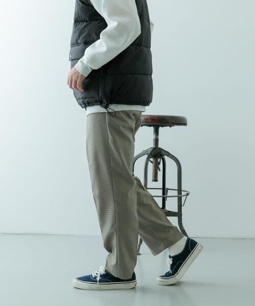 ITEMS URBANRESEARCH（アイテムズ アーバンリサーチ）の「ガンクラブチェック テーパードパンツ（その他パンツ・メンズ・ブラック/ベージュ/ブラウン・MEDIUM/LARGE）」の7枚目の写真