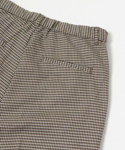 ITEMS URBANRESEARCH(アイテムズ アーバンリサーチ)の「ガンクラブチェック テーパードパンツ(その他パンツ・メンズ・ブラック/ベージュ/ブラウン・MEDIUM/LARGE)」の5枚目の写真