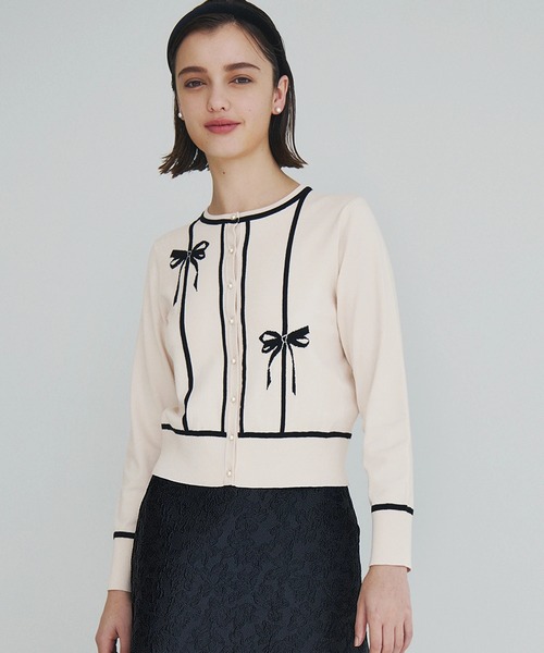 UNIVERVAL MUSE（ユニバーバル ミューズ）の「リボンインターシャニットカーディガン（ニット/セーター・レディース・ピンクベージュ/MD.GRY/ネイビー/オフホワイト・2）」の15枚目の写真