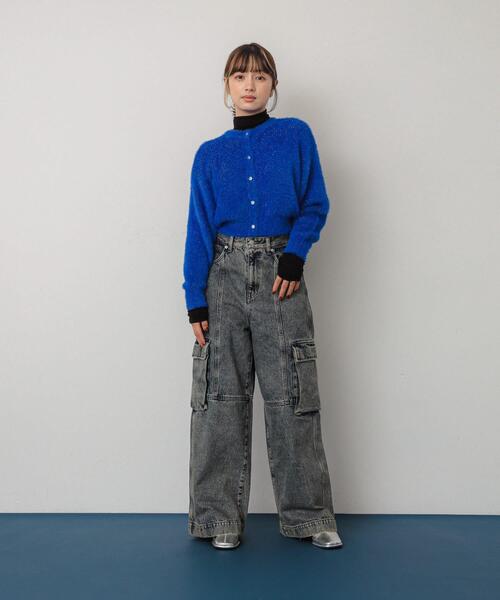 SENSE OF PLACE by URBAN RESEARCH(センスオブプレイスバイアーバンリサーチ)の「ラメシャギークロップドカーディガン(ニット/セーター・レディース・ライトベージュ/チャコールグレー/ブルー/レッド・ONE)」の7枚目の写真