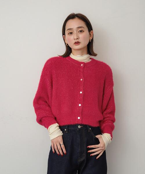 SENSE OF PLACE by URBAN RESEARCH(センスオブプレイスバイアーバンリサーチ)の「ラメシャギークロップドカーディガン(ニット/セーター・レディース・ライトベージュ/チャコールグレー/ブルー/レッド・ONE)」の15枚目の写真