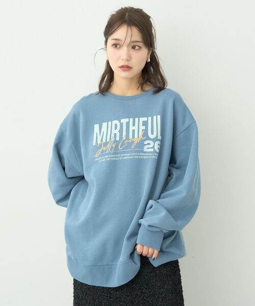 earth music&ecology(アースミュージックアンドエコロジー)の「ヴィンテージ風裏毛ロゴプルオーバー(スウェット・レディース・ブルー/チャコールグレー/ネイビー・FREE)」の12枚目の写真
