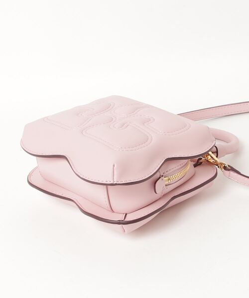 GANNI（ガニー）の「GANNI Butterfly Small Crossbody ガニー スモール クロスボディ ショルダーバッグ（ショルダーバッグ・レディース・ピンク・FREE）」の5枚目の写真