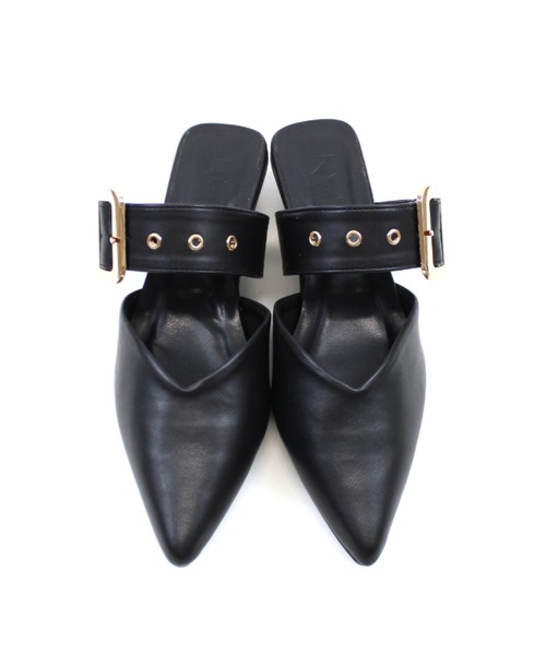 VIVIAN（ヴィヴィアン）の「ポインテッドトゥVカットバックルベルトミュールパンプス（パンプス・レディース・アイボリー/ブラック/シルバー・M/S/LL/L）」の8枚目の写真
