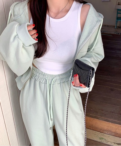 AMAJI（アマジ）の「ボリュームスリーブパーカーセットアップ（パーカー・レディース・ライトグリーン/グレー・LARGE/MEDIUM/SMALL）」の3枚目の写真