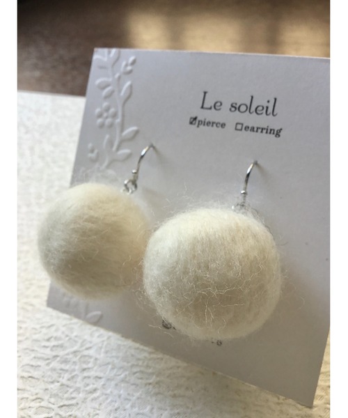 tone（トーン）の「【Le soleil】大人可愛い　羊毛フェルトボール　ピアス(MA)（ピアス（両耳用）・レディース・その他9/その他7/その他4/その他5/その他3/その他2/その他1/その他6/その他10/その他8・FREE）」の16枚目の写真