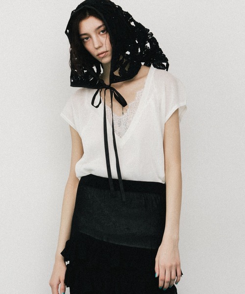 LA BELLE ETUDE（ラベルエチュード）の「2WAYシアーフレンチスリーブニット（ニット/セーター・レディース・ライトブルー/ブラック/ホワイト/グレー/ライトパープル・FREE）」の2枚目の写真