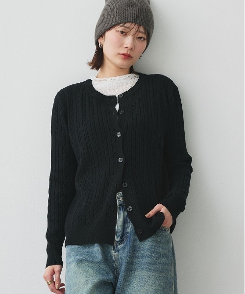 ad thie(アドティエ)の「ケーブルニット カーディガン(カーディガン/ボレロ・レディース・ブラウン/ブラック/ベージュ/グレー/オフホワイト・FREE)」の15枚目の写真