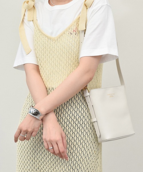 CHRISTIAN VILLA(クリスチャンヴィラ)の「【CHRISTIAN VILLA】レザークロスボディーバッグ(Q56514)(ショルダーバッグ・レディース・ブラウン/アイボリー・ALL)」の1枚目の写真