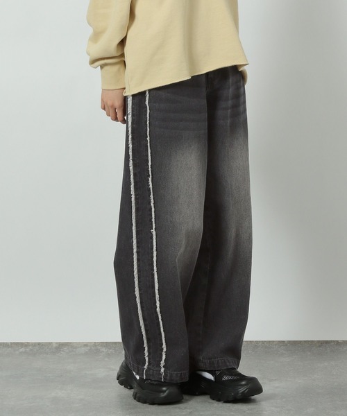 LAKOLE（ラコレ）の「サイドラインフリンジデニム / 290756（デニム