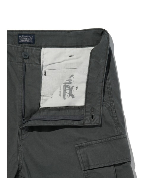 Levi's（リーバイス）の「Levi's/リーバイス キャリアカーゴ ショートパンツ（カーゴパンツ・メンズ・ブラウン/インディゴブルー/グレー・30inch/28inch/36inch/34inch/32inch）」の12枚目の写真