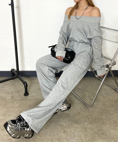 non-hedge（ノンヘッジ）の「オフショルトップスパンツセットアップ（セットアップ・レディース・ピンク/グレー/ブラック/ブルー/オートミール・FREE）」の3枚目の写真