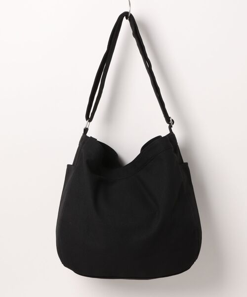 FRUIT OF THE LOOM(フルーツオブザルーム)の「Wendy`S NEWSPAPER BAG / ショルダーバッグ / ウェンディーズ / カジュアル / ロゴ / プリント / 大容量(ショルダーバッグ・レディース・ブラック/オフホワイト・FREE)」の3枚目の写真