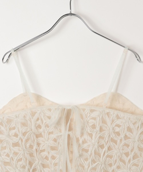 BAYFLOW（ベイフロー）の「[後ろのリボンで調節可能]レースキャミビスチェ（キャミソール・レディース・ブラック/オフホワイト・FREE）」の19枚目の写真