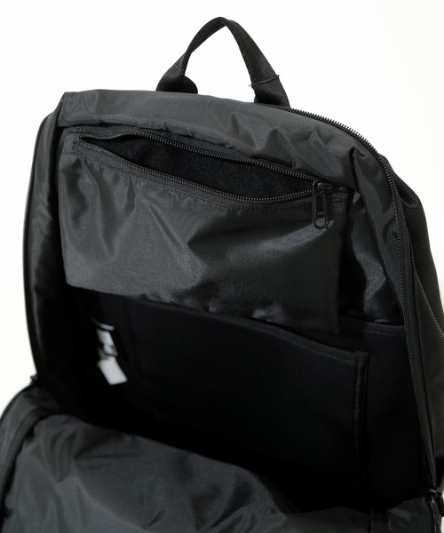 NEW ERA(ニューエラ)の「【NEW ERA/ニューエラ】SMART PACK UUC(バックパック/リュック・メンズ・ブラック・FREE)」の8枚目の写真