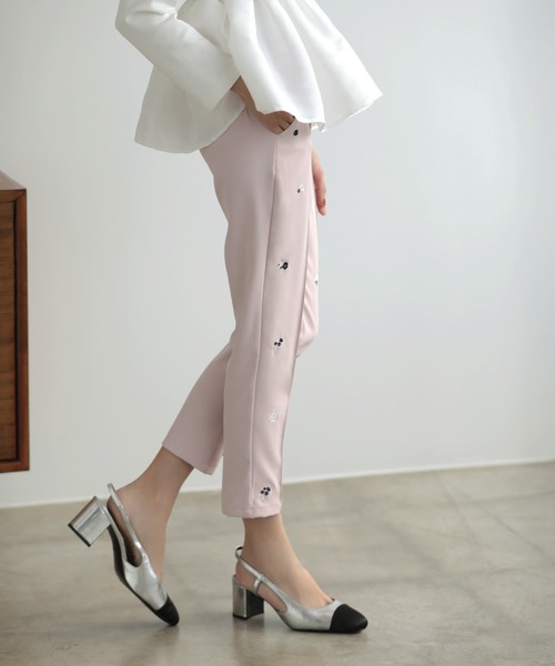 MERAKI（メラキ）の「フラワー刺繍パンツ（その他パンツ・レディース・ホワイト/ピンク/イエロー/ブルー・S/M/L）」の20枚目の写真