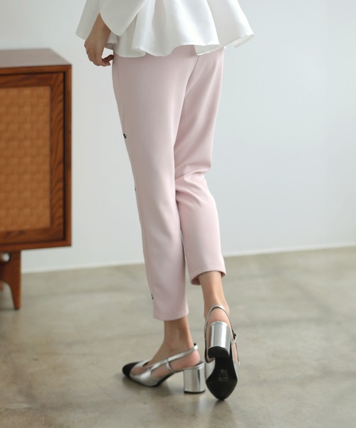 MERAKI（メラキ）の「フラワー刺繍パンツ（その他パンツ・レディース・ホワイト/ピンク/イエロー/ブルー・S/M/L）」の22枚目の写真