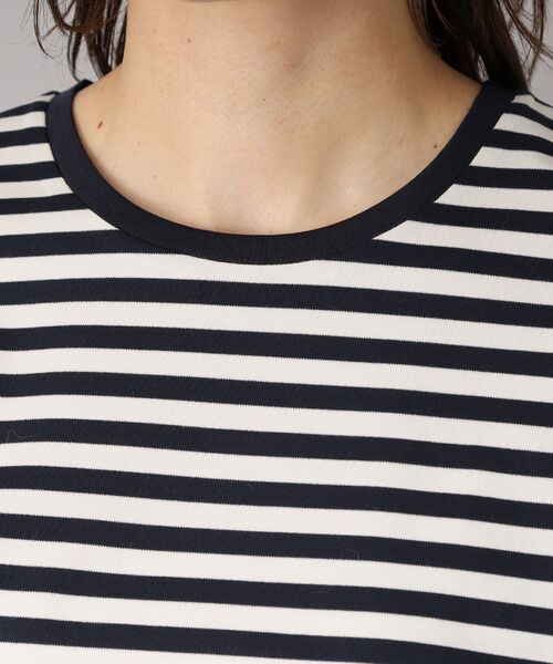 DRESSTERIOR（ドレステリア）の「【接触冷感/抗菌防臭/消臭】アイスクリアコットンボーダーTシャツ（Tシャツ/カットソー・レディース・ネイビー系2・34/36/38）」の22枚目の写真