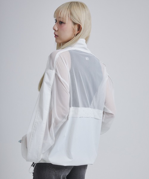 ENVYM（アンビー）の「メッシュドッキングブルゾン（ブルゾン・レディース・ホワイト/ブラック・FREE）」の6枚目の写真