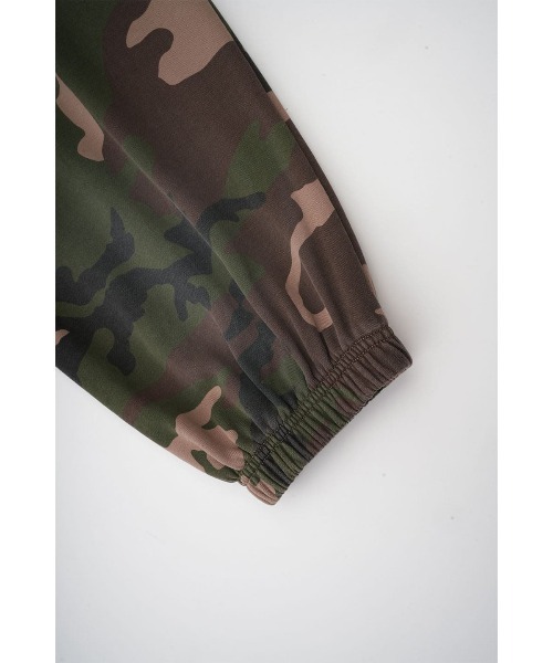 WOKE EDGE（ウォークエッジ）の「ワークパンツ｜Splayed Camo Sweat Pants｜WOKE EDGE（スウェットパンツ・メンズ・マルチ・M/L/XL）」の8枚目の写真