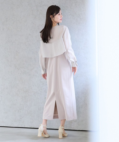 Andemiu(アンデミュウ)の「【セットアップ対応/コーデ完成】2Pブラウス×キャミワンピース325740(ワンピース・レディース・キャメル/ベージュ/ブラック・FREE)」の7枚目の写真