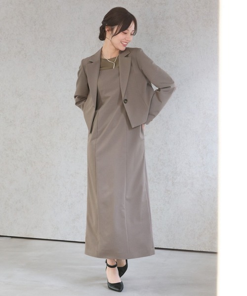 Andemiu(アンデミュウ)の「【セットアップ対応/コーデ完成】2Pブラウス×キャミワンピース325740(ワンピース・レディース・キャメル/ベージュ/ブラック・FREE)」の20枚目の写真