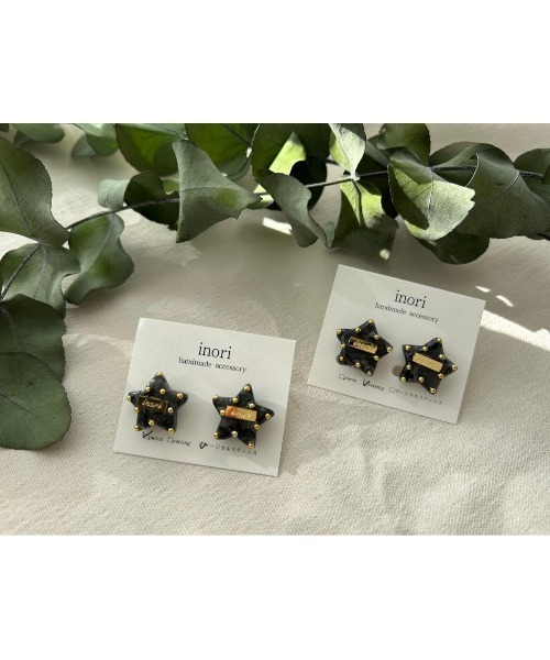 tone(トーン)の「【inori】天然石スタッズmini(お星さま)(MA)(イヤリング・レディース・ホワイト×ゴールド/ホワイト×シルバー/ブラック×シルバー/ブラック×ゴールド・FREE)」の4枚目の写真
