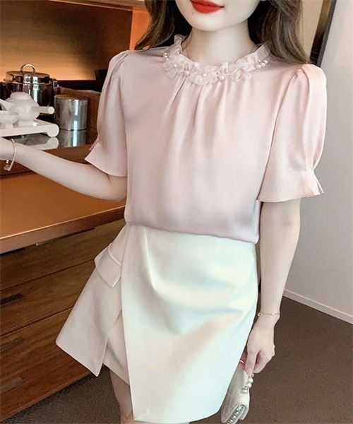 FREE STYLISTS（フリー スタイリスト）の「パールと立体花付け　フリルネックブラウス（シャツ/ブラウス・レディース・ホワイト/ライトグリーン/ピンク・S/L/M）」の15枚目の写真