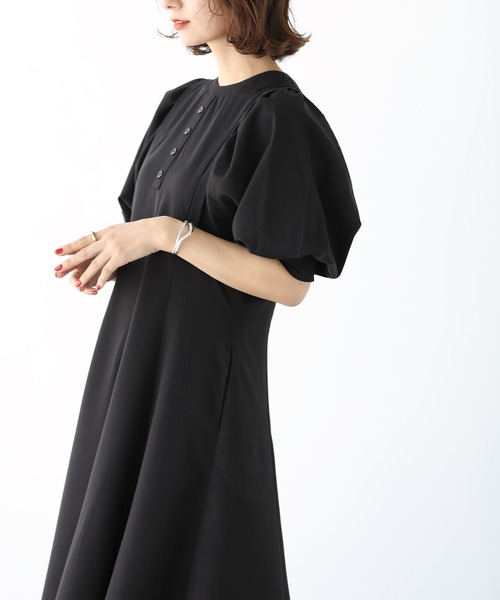 SUNFLOWER EIGHT(サンフラワーエイト)の「ボリュームスリーブロングワンピース(ワンピース・レディース・ブラウン/ブラック/ブルー・S/M)」の15枚目の写真