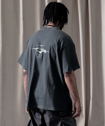 LIBERE（リベーレ）の「LIBERE リベーレ / LR LOGO T-SHIRT ロゴグラフィックプリントビッグシルエットTシャツ / 251214-251215-251216（Tシャツ/カットソー）」
