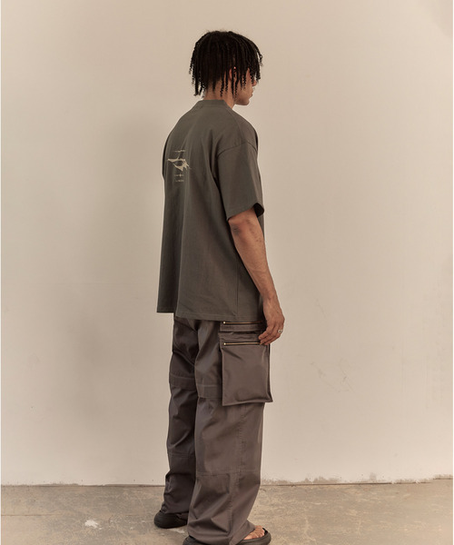 LIBERE(リベーレ)の「LIBERE リベーレ / LR LOGO T-SHIRT ロゴグラフィックプリントビッグシルエットTシャツ / 251214-251215-251216(Tシャツ/カットソー・メンズ・チャコール/ブラック/ホワイト・SMALL/LARGE/MEDIUM)」の14枚目の写真