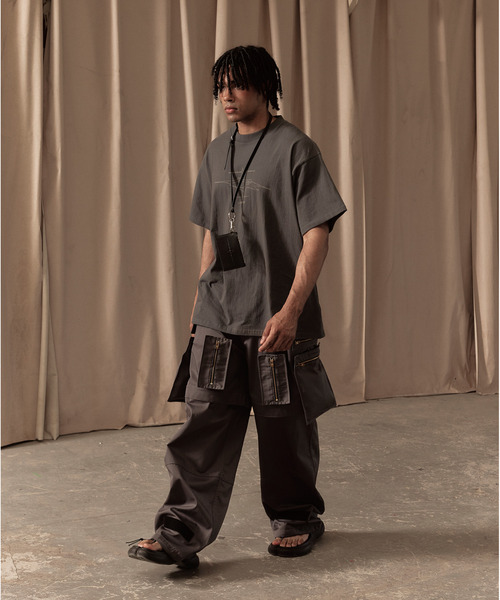 LIBERE(リベーレ)の「LIBERE リベーレ / LR LOGO T-SHIRT ロゴグラフィックプリントビッグシルエットTシャツ / 251214-251215-251216(Tシャツ/カットソー・メンズ・チャコール/ブラック/ホワイト・SMALL/LARGE/MEDIUM)」の6枚目の写真