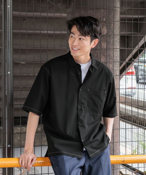 GLOBAL WORK(グローバルワーク)の「アーバンシャツAIR/5分袖/288177(シャツ/ブラウス・メンズ・ブラック/ライトグレー/アイボリー/その他/ホワイト系その他3・SMALL/MEDIUM/LARGE/X-LARGE)」の4枚目の写真