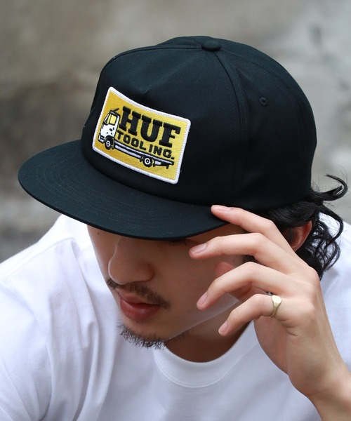 HUF : ARCH LOGO LAYER キャップ HUF arch logo snapback cap in beige and brown | ASOS