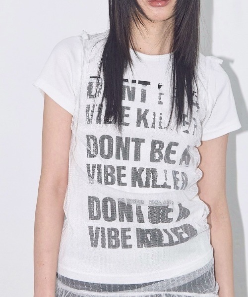 【FANCY CLUB】3-WAY LETTERING CORSAGE TEE ★韓国人気★追跡付 セール】【FANCY CLUB】3-WAY LETTERING CORSAGE TEE（Tシャツ