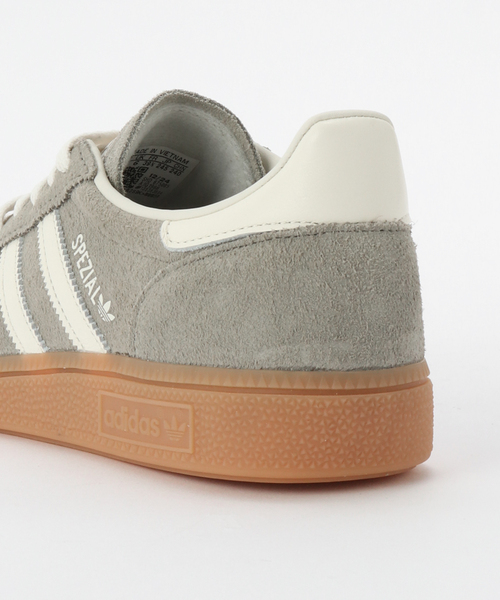La TOTALITE（ラトータリテ）の「《WEB限定》【ADIDAS / アディダス】 HANDBALL SPEZIAL W（スニーカー・レディース・チャコールグレー・23.5cm/24cm/24.5cm/25cm）」の5枚目の写真