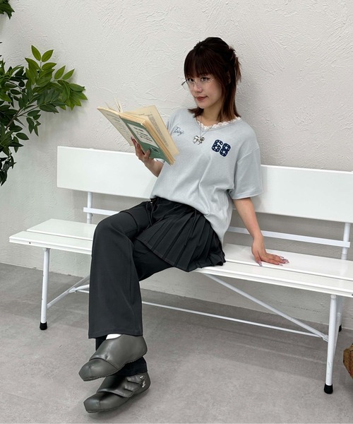 sedacle girl(セダクルガール)の「ハートジャガードユニフォームT(Tシャツ/カットソー・レディース・ライトブルー/アイボリー・FREE)」の4枚目の写真