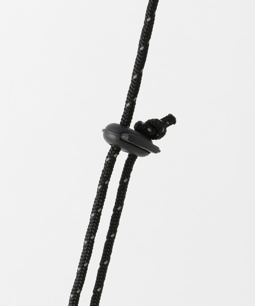 POLeR(ポーラー)の「POLeR/ポーラー HIGH&DRY PVC SACOCHE(ショルダーバッグ・メンズ・ベージュ/グレー・ONE SIZE)」の5枚目の写真