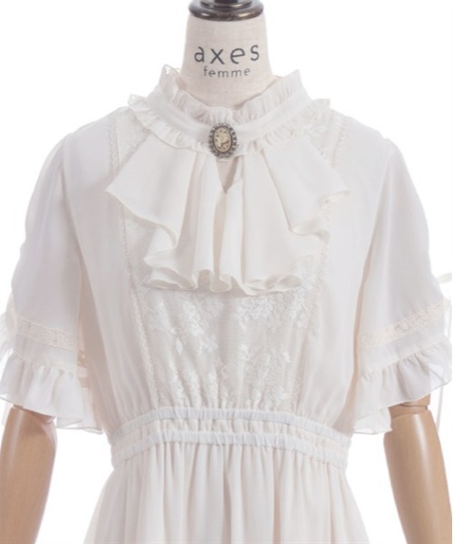 axes femme（アクシーズファム）の「カメオ付フレア袖ワンピース（ワンピース・レディース・ブラック/キナリ/ミント・FREE）」の13枚目の写真
