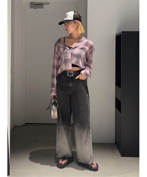 AZUL by moussy(アズールバイマウジー)の「【サイズ,身長別画像あり】AZUL DENIM グラデーションワイドデニム(デニムパンツ・レディース・ブラック・SMALL/MEDIUM)」の13枚目の写真