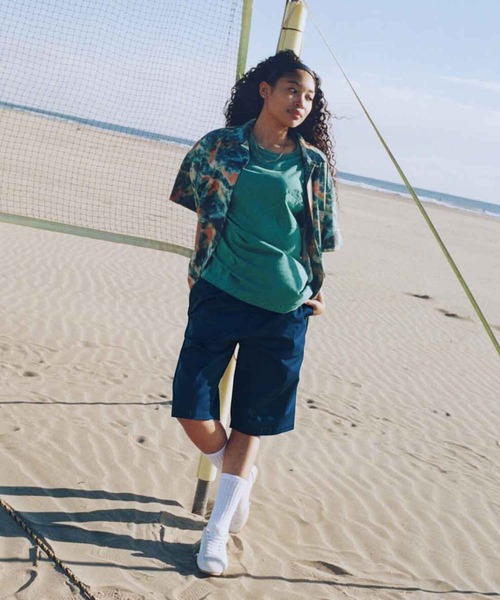 VANS(バンズ)の「BEACH GETAWAY ウォッシュドアウト Tシャツ(Tシャツ/カットソー・メンズ・ピンク/グリーン・SMALL/X-SMALL/MEDIUM/LARGE/X-LARGE/XX-LARGE)」の16枚目の写真