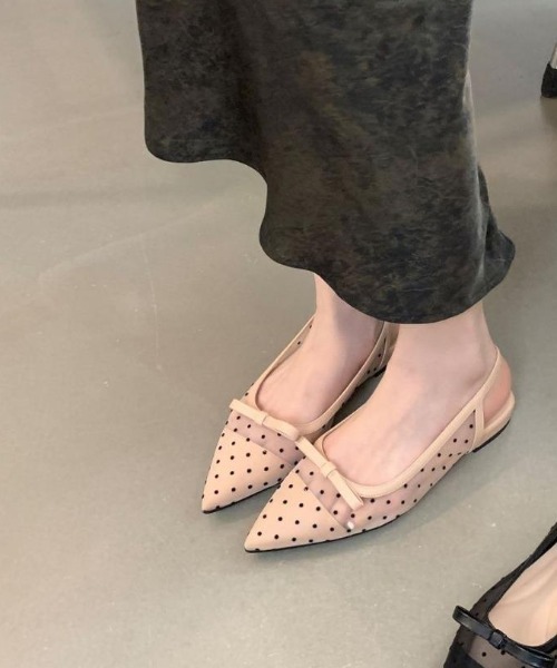mebole（メボレ）の「ドットリボンシースルーサンダル（サンダル・レディース・アイボリー/ブラック・SMALL/MEDIUM/LARGE）」の6枚目の写真