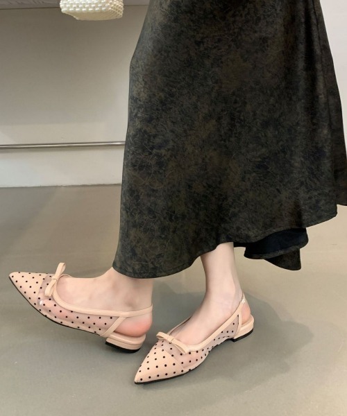 mebole（メボレ）の「ドットリボンシースルーサンダル（サンダル・レディース・アイボリー/ブラック・SMALL/MEDIUM/LARGE）」の4枚目の写真