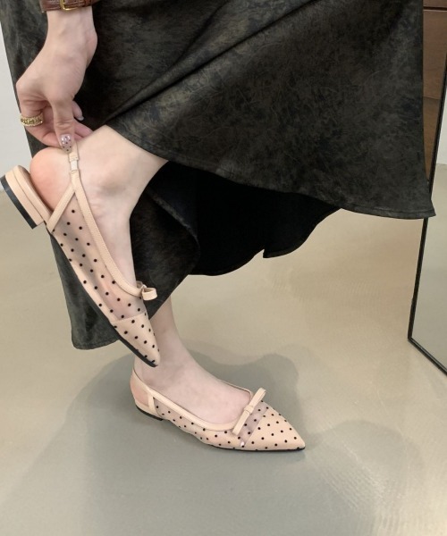 mebole（メボレ）の「ドットリボンシースルーサンダル（サンダル・レディース・アイボリー/ブラック・SMALL/MEDIUM/LARGE）」の5枚目の写真