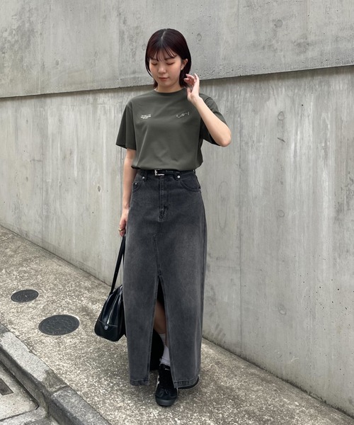 COLONY 2139(コロニートゥーワンスリーナイン)の「W刺繍星座Tシャツ(Tシャツ/カットソー・レディース・ホワイト/ブラック/カーキ・FREE)」の19枚目の写真