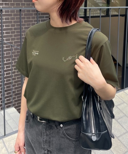 COLONY 2139(コロニートゥーワンスリーナイン)の「W刺繍星座Tシャツ(Tシャツ/カットソー・レディース・ホワイト/ブラック/カーキ・FREE)」の17枚目の写真