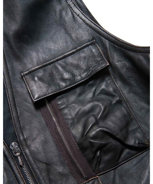 uniform experiment(ユニフォームエクスペリメント)の「LEATHER 4POCKET VEST(ベスト・メンズ・ブラック・2/1/5/4/3)」の4枚目の写真